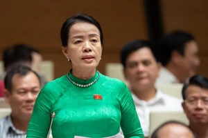 ĐBQH cảnh báo Bộ GD&ĐT 'có ngày hối không kịp' như vụ Việt Á