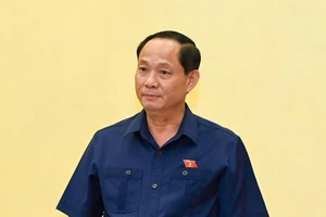 Làm rõ có hay không việc càng sắp xếp lại càng phình ra, càng dôi dư