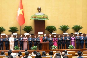 Quốc hội bầu Chủ tịch Hội đồng Dân tộc và Chủ nhiệm các Ủy ban khóa XVI