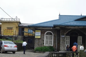 Khám phá Mẫu Sơn