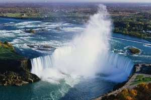 Thác Bản Giốc VN vào danh sách những thác nước kỳ vĩ đẹp nhất thế giới