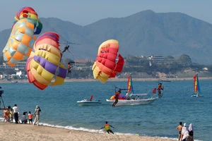 Du lịch “đểu” vào mùa làm ăn