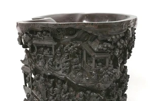 Phát hiện đồ đồng nát chặn cửa đáng giá hàng tỷ đồng