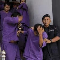 38 người đàn ông thay nhau cưỡng hiếp một thiếu nữ