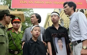 Vụ Cát Tường: Bí ẩn hành vi rạch bụng sau khi nạn nhân đã chết?