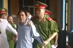 Giảm án cho Trưởng phòng Trung tâm Hỗ trợ xã hội nhận hối lộ 