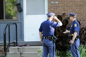 Mỹ: Bắn chết con nhỏ để tra tấn cha