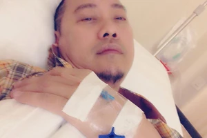 Nhà thiết kế nổi tiếng Võ Việt Chung nhập viện vì bị cướp, mất 300 triệu