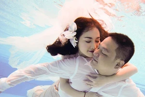 Ảnh cưới dưới nước độc đáo của diễn viên Kim Hiền