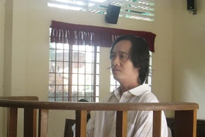 Thủ quỹ "thụt két" trường học lãnh án 9 năm tù 