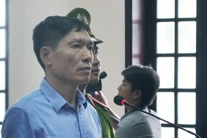 Đang xét xử Dương Tự Trọng tội lợi dụng chức vụ quyền hạn