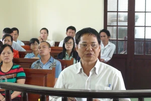 Vụ án tụt quần trẻ em: Ông Sớm bị phạt 6 tháng tù giam