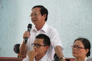 Bị tố nhận “lại quả”, 10 sếp đều phủ nhận