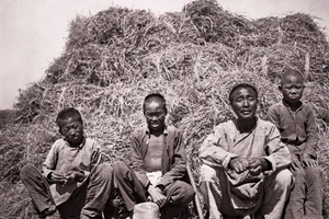 Cuộc sống Bắc Kinh đầu thế kỷ 20 qua những bức ảnh quý giá