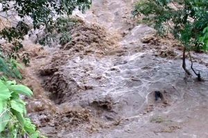 Cảnh báo lũ quét, sạt lở đất 