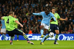 Kết quả: Man City thắng nhọc nhằn, nhà vô địch Liga thảm bại