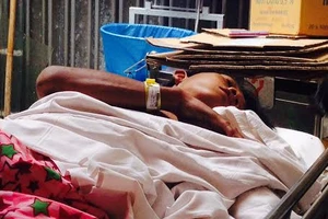 “Mây mưa” xong, siết cổ bạn tình cướp tài sản