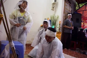 Vụ bị đánh chết sau khi đo nồng độ cồn: Khởi tố một thượng úy CSGT