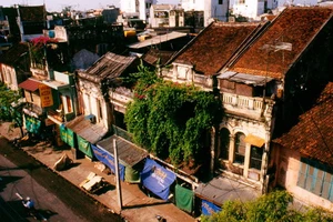 Hà Nội di dời 26.000 dân phố cổ