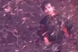 Khoảnh khắc tìm thấy bé trai tự kỷ như phim viễn tưởng