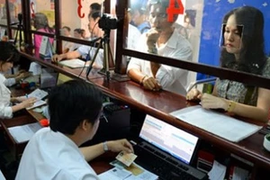 Sẽ cấp riêng giấy phép lái xe ô tô số tự động