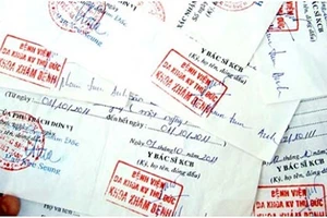 Một thương binh đầu thú làm giả hàng ngàn bộ hồ sơ… thương binh