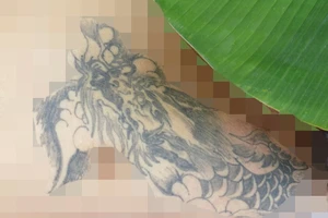 Nam thanh niên có hình xăm rồng chết bất thường bên Quốc lộ 22