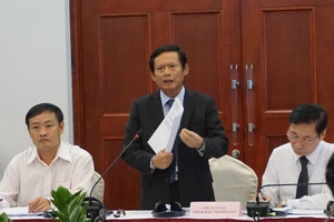 Sửa BLTTHS: ‘Vì sao bị can cứ từ chối mời luật sư?’