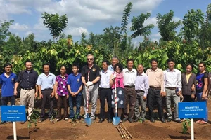  Đại sứ Mỹ thăm Tây Nguyên