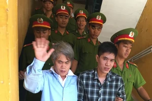 Hủy án vụ hai cha con đâm người vì đi đám cưới phong bì rỗng