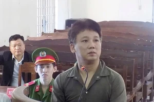 Gửi ‘tặng’ bạn lô điện thoại xịn nhưng bị bạn… từ chối nhận