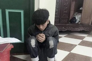 Trộm lẻn vào nhà chiên trứng, đắp mền ngủ