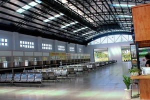 Bến xe mới hoành tráng nhất miền Tây vắng teo khách