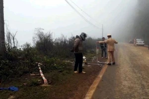 Xe của Phó bí thư huyện lao xuống vực sâu 