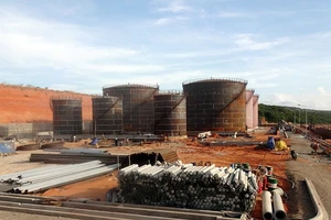 ‘Trùm xăng dầu’ Nam Trung Bộ bị khởi tố tội buôn lậu