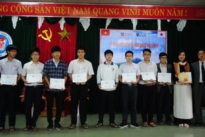 Trao hơn 7 tỉ đồng học bổng cho học sinh du học Nhật