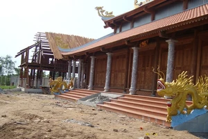 Xem xét, cấp phép xây dựng cho nhà thờ tổ của Hoài Linh