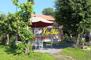 Chủ quán Xin chào được xin lỗi, bồi thường oan ra sao?