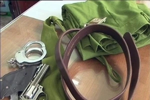 Sập bẫy ‘đại tá’ công an... dỏm