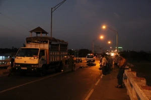 Long An cấm xe tải qua cầu Tân An vào giờ cao điểm 