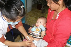 Triển khai tiêm vaccine Pentaxim đợt ba