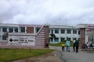 Một bệnh viện có 3 trưởng khoa xin nghỉ vì lương thấp