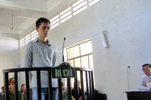 Y án vụ bị con rể truy đuổi, cha vợ ngã xe tử vong