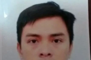 Truy nã đặc biệt nguyên thượng úy công an chiếm đoạt tài sản