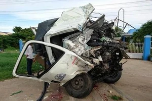 Lại tai nạn nghiêm trọng trên ‘cung đường tử thần’, 3 người chết