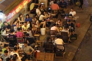 Diễn đàn: Bạn nghĩ gì về việc siết ăn nhậu đêm khuya ở Sài Gòn?
