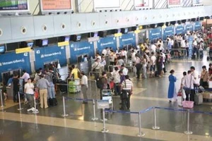 Từ 1-8, xuất nhập cảnh mang vượt mức quy định 5 triệu đồng không khai báo sẽ bị phạt 