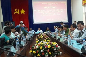 Họp báo vụ vợ con trưởng Ban Dân vận bị sát hại