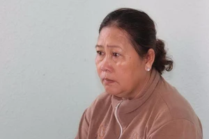 Vợ 'hờ' mang xe tải hốt cả… tủ thờ nhà chồng đi bán