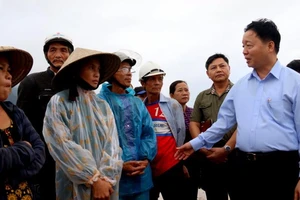 Hỗ trợ Quảng Nam 1 tỉ đồng khắc phục môi trường sau lũ